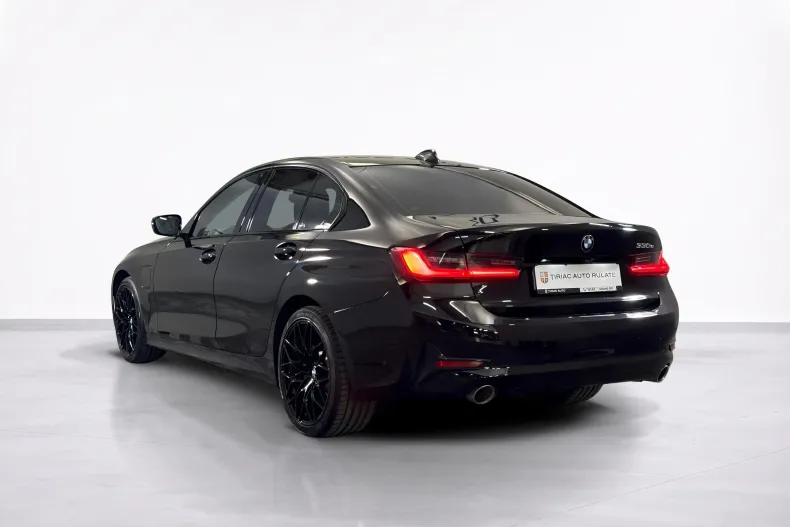 BMW 330 (Seria 3) din 2020 cu 129.560 km - oferta BMW248089 - foto 3