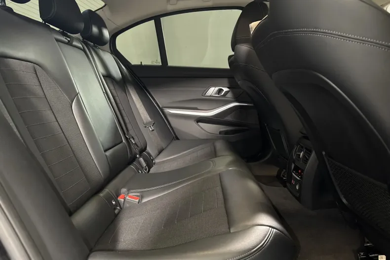 BMW 330 (Seria 3) din 2020 cu 129.560 km - oferta BMW248089 - foto 12