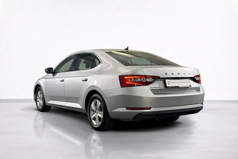 Skoda Superb din 2022 cu 94.518 km - oferta SKO248090 - foto 3