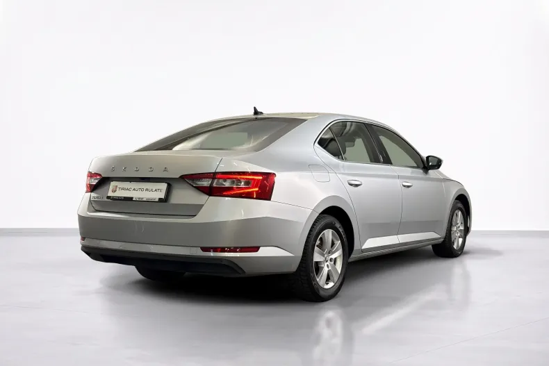 Skoda Superb din 2022 cu 94.518 km - oferta SKO248090 - foto 5