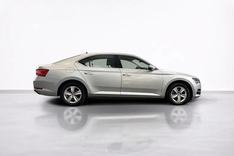 Skoda Superb din 2022 cu 94.518 km - oferta SKO248090 - foto 6