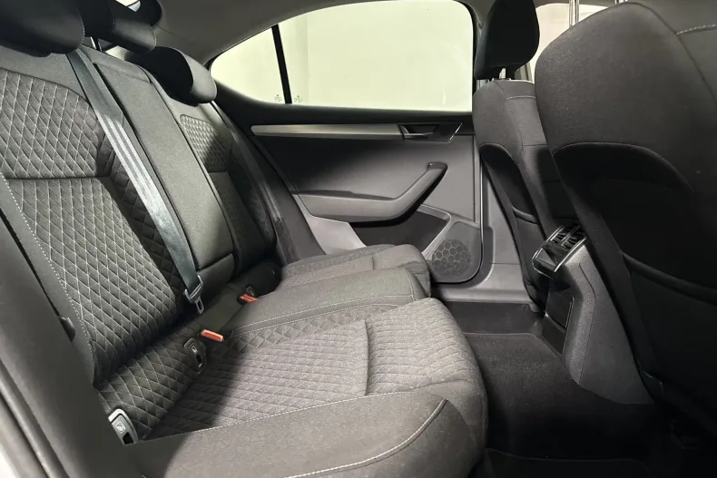 Skoda Superb din 2022 cu 94.518 km - oferta SKO248090 - foto 12