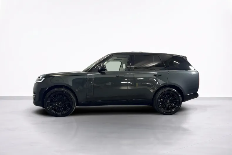 Land Rover Range Rover din 2024 cu 39.032 km - oferta LAN248094 - foto 2
