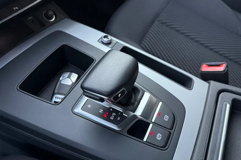 Audi Q5 din 2022 cu 42.096 km - oferta AUD248100 - foto 19