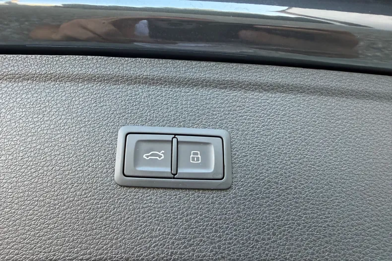 Audi Q5 din 2022 cu 42.096 km - oferta AUD248100 - foto 30