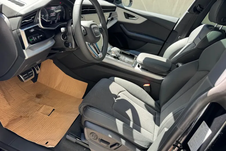 Audi Q8 din 2026 cu 11 km - oferta AUD248106 - foto 7