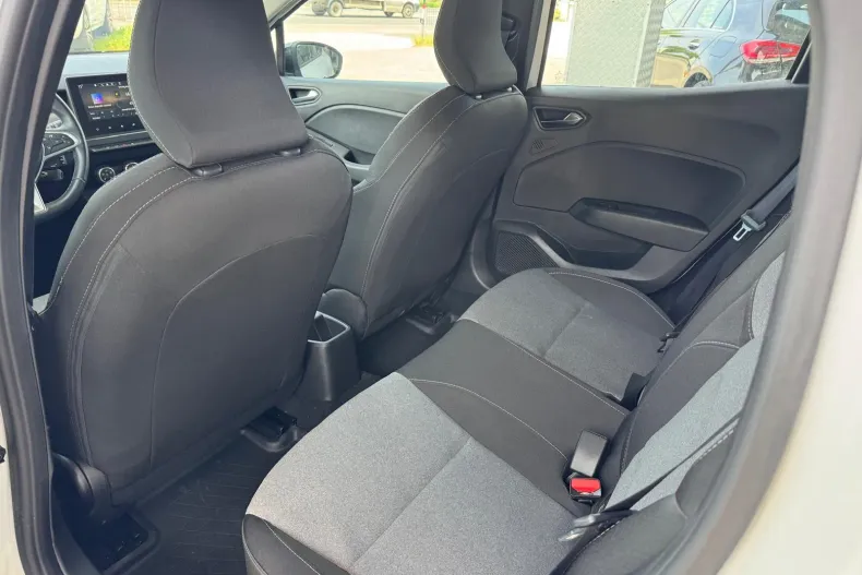Renault Clio din 2023 cu 88.491 km - oferta REN248107 - foto 3