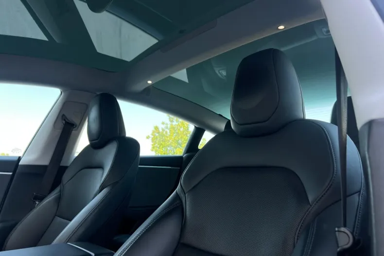 Tesla Model 3 din 2023 cu 101.180 km - oferta TES248111 - foto 14