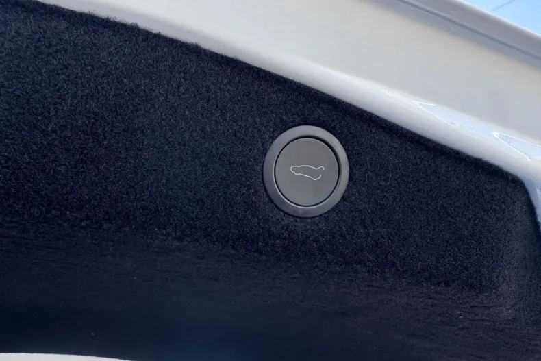 Tesla Model 3 din 2023 cu 98.200 km - oferta TES248112 - foto 17