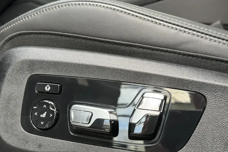 BMW X6 (Seria X) din 2025 cu 8.792 km - oferta BMW248129 - foto 16