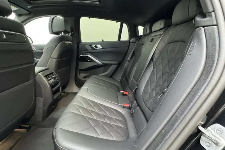 BMW X6 (Seria X) din 2025 cu 8.792 km - oferta BMW248129 - foto 20