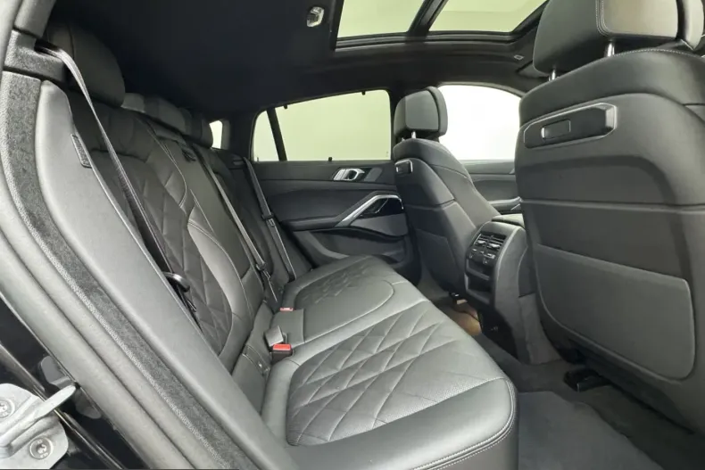 BMW X6 (Seria X) din 2025 cu 8.792 km - oferta BMW248129 - foto 30