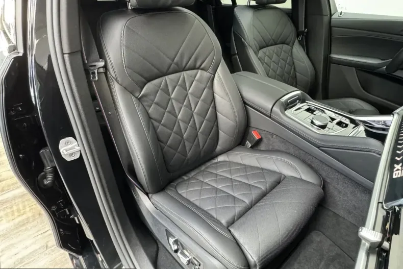 BMW X6 (Seria X) din 2025 cu 8.792 km - oferta BMW248129 - foto 36