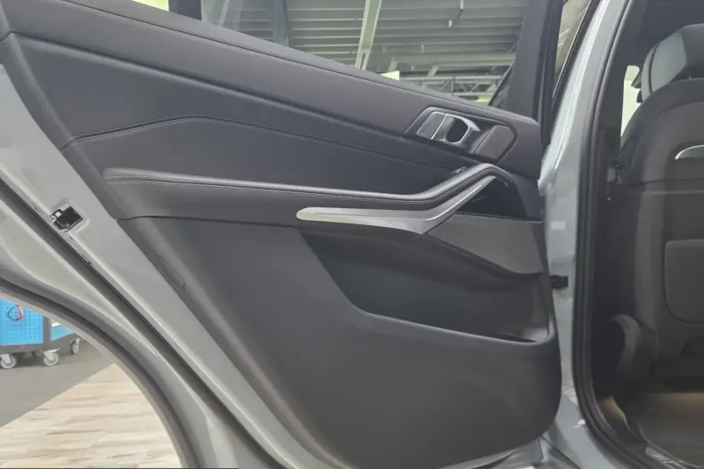 BMW X7 (Seria X) din 2025 cu 28.600 km - oferta BMW248133 - foto 20