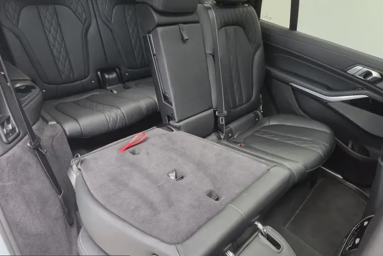 BMW X7 (Seria X) din 2025 cu 28.600 km - oferta BMW248133 - foto 30