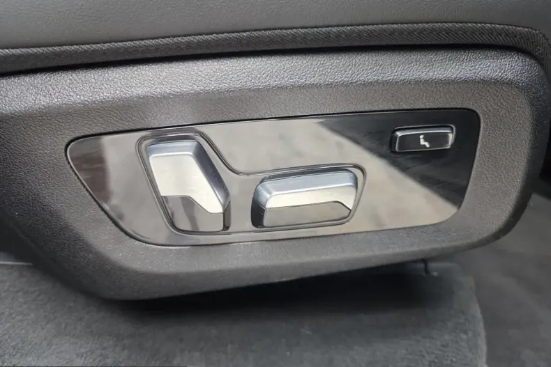 BMW X7 (Seria X) din 2025 cu 28.600 km - oferta BMW248133 - foto 42