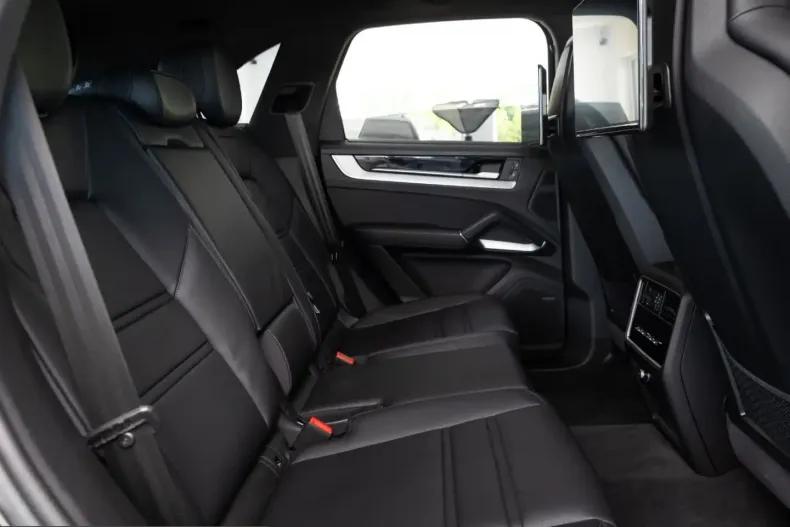 Porsche Cayenne din 2025 cu 47.600 km - oferta POR248136 - foto 11