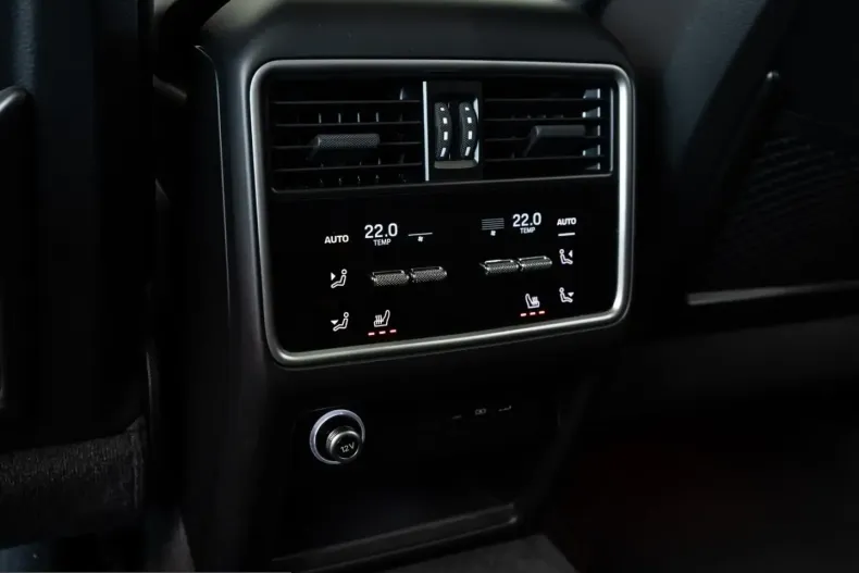 Porsche Cayenne din 2025 cu 47.600 km - oferta POR248136 - foto 20