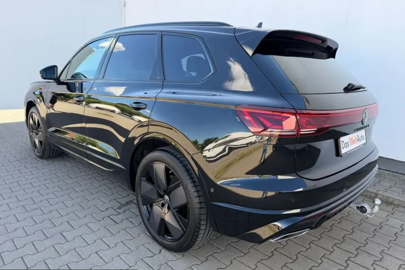 Volkswagen Touareg din 2025 cu 9.800 km - oferta VOL248141 - foto 4