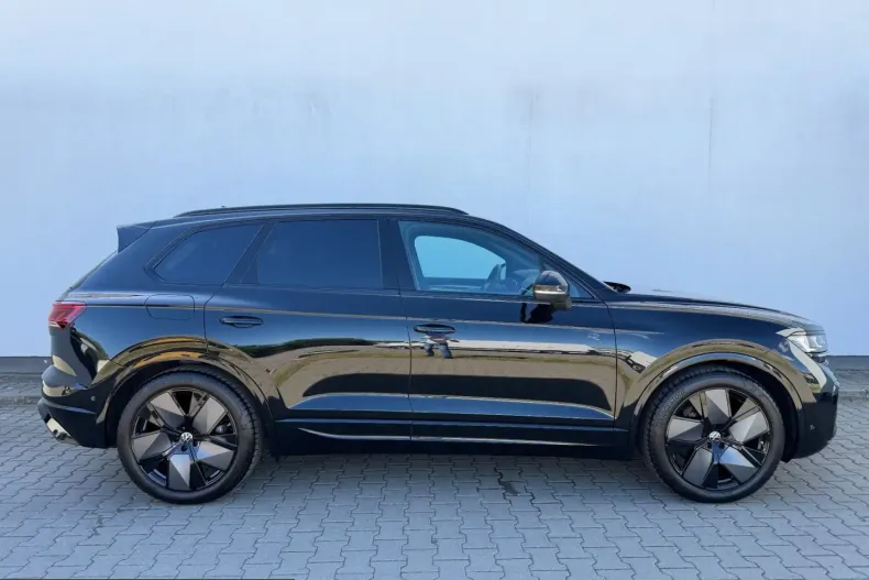 Volkswagen Touareg din 2025 cu 9.800 km - oferta VOL248141 - foto 5
