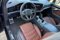 Volkswagen Touareg din 2025 cu 9.800 km - oferta VOL248141 - foto 13