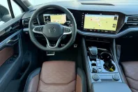 Volkswagen Touareg din 2025 cu 9.800 km - oferta VOL248141 - foto 15