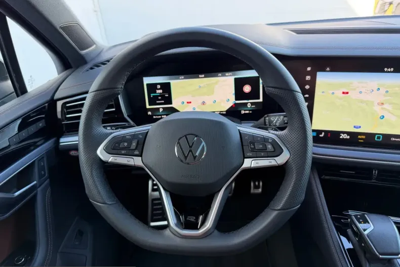Volkswagen Touareg din 2025 cu 9.800 km - oferta VOL248141 - foto 16