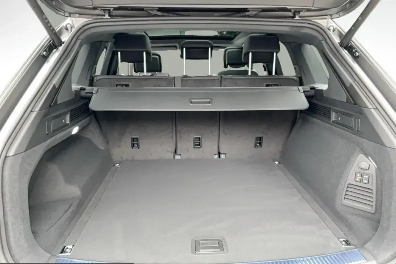 Volkswagen Touareg din 2025 cu 2.600 km - oferta VOL248144 - foto 10