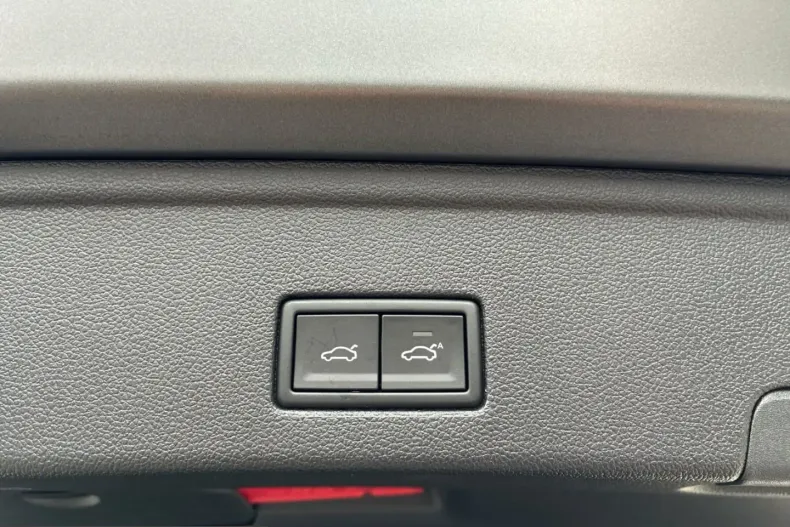 Volkswagen Touareg din 2025 cu 2.600 km - oferta VOL248144 - foto 14
