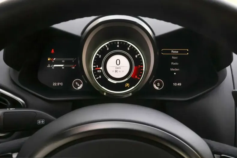 Aston Martin V8 Vantage din 2022 cu 12.250 km - oferta AST248145 - foto 26