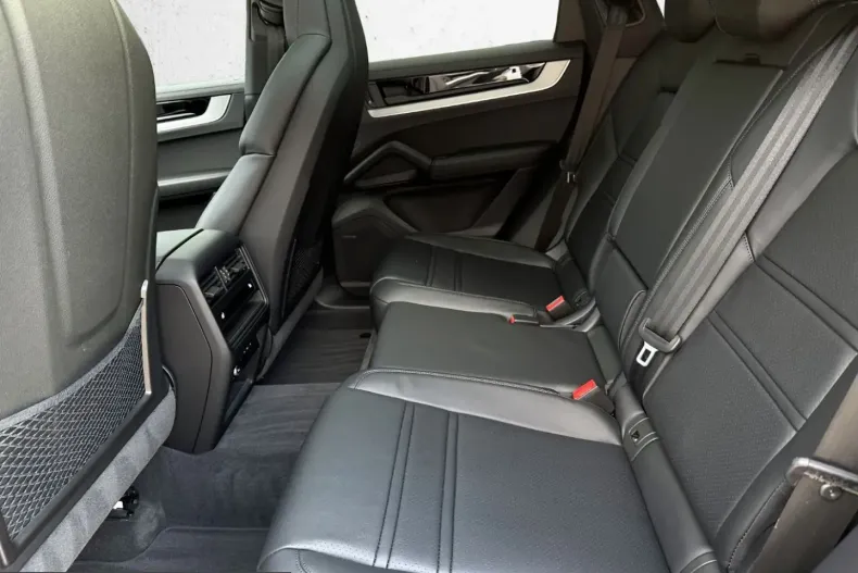 Porsche Cayenne din 2024 cu 19.350 km - oferta POR248149 - foto 8