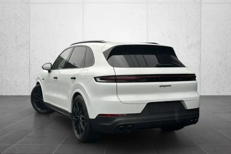 Porsche Cayenne din 2025 cu 15.850 km - oferta POR248156 - foto 3