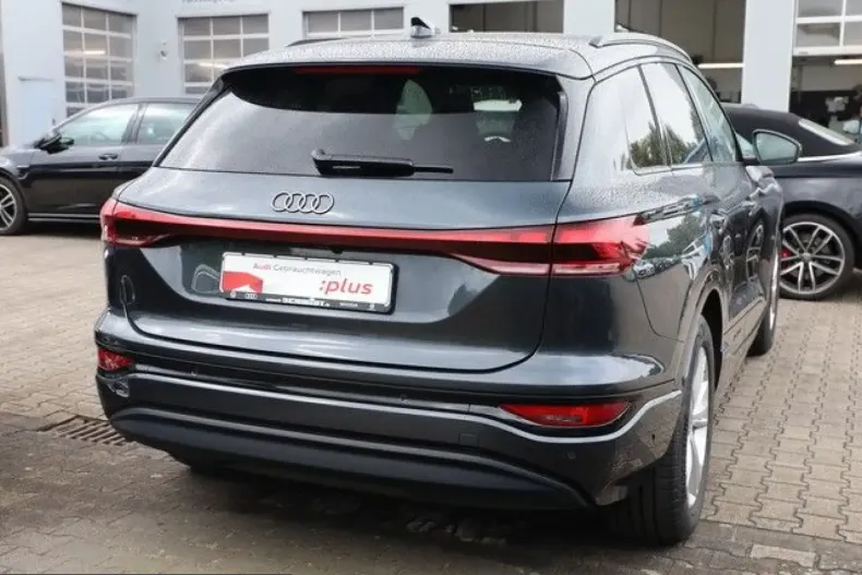 Audi Q6 din 2025 cu 26.810 km - oferta AUD248158 - foto 2