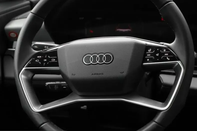 Audi Q6 din 2025 cu 26.810 km - oferta AUD248158 - foto 11
