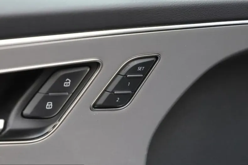 Audi Q7 din 2025 cu 15.190 km - oferta AUD248159 - foto 16