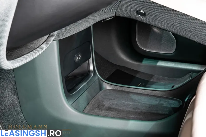 Xiaomi YU7 din 2025 cu 11.600 km - oferta XIA248160 - foto 27