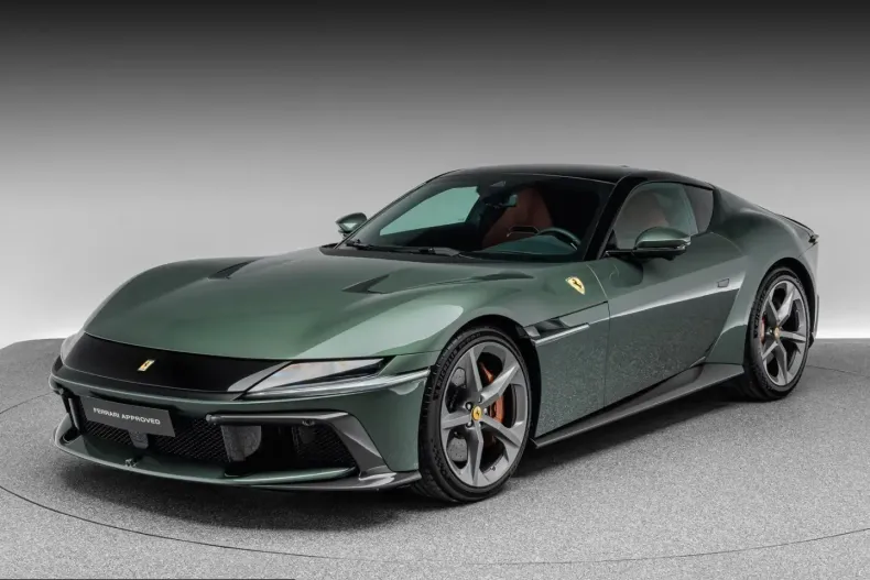 Ferrari 12Cilindri din 2025 cu 1.100 km - oferta FER248169 - foto 1