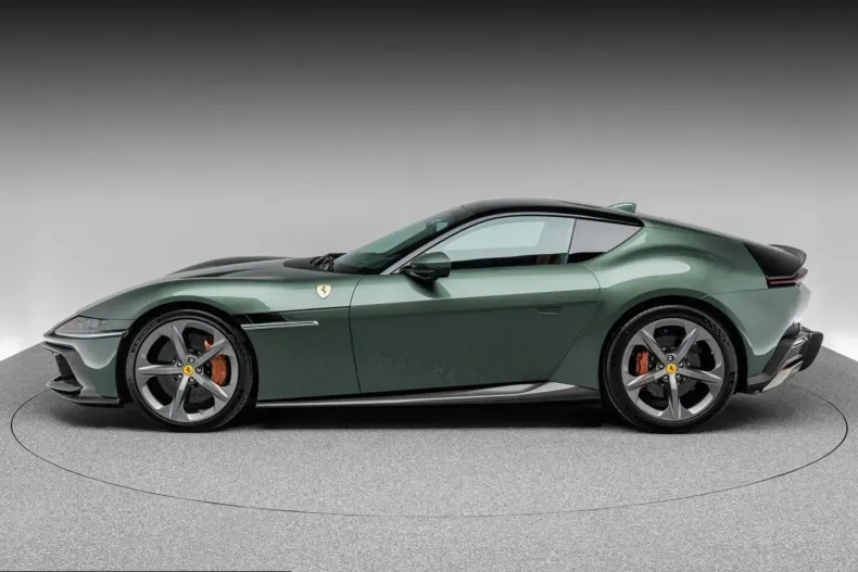Ferrari 12Cilindri din 2025 cu 1.100 km - oferta FER248169 - foto 2