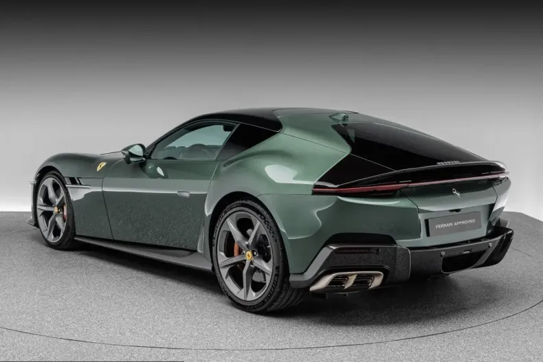 Ferrari 12Cilindri din 2025 cu 1.100 km - oferta FER248169 - foto 3