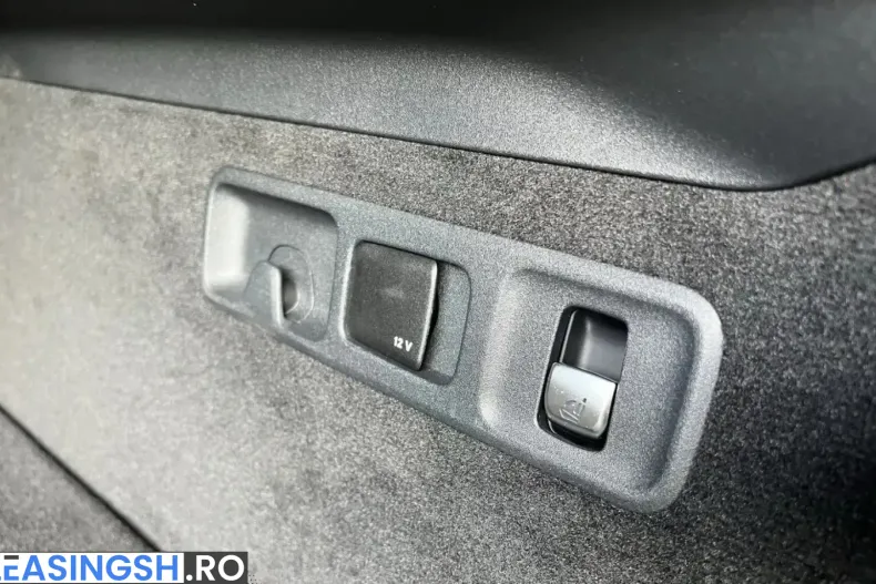 Mercedes-Benz AMG GT (Clasa GT) din 2025 cu 23.020 km - oferta MER248170 - foto 36