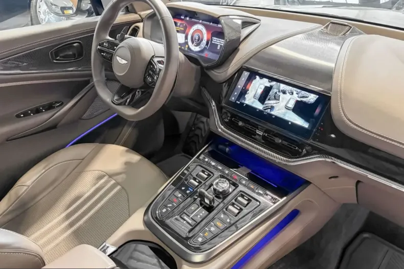 Aston Martin DBX din 2025 cu 9.600 km - oferta AST248173 - foto 13