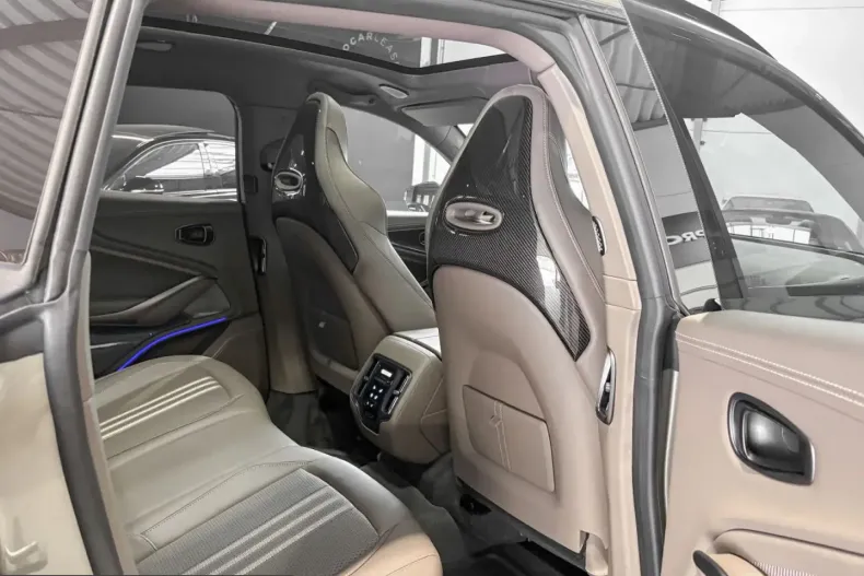 Aston Martin DBX din 2025 cu 9.600 km - oferta AST248173 - foto 21