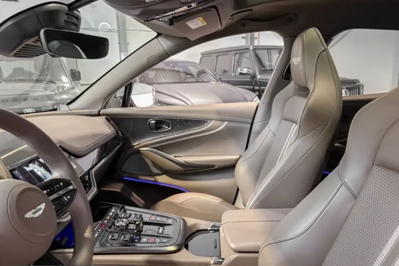 Aston Martin DBX din 2025 cu 9.600 km - oferta AST248173 - foto 28
