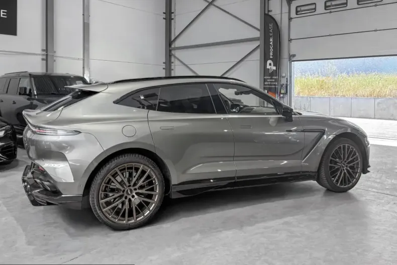Aston Martin DBX din 2025 cu 9.600 km - oferta AST248173 - foto 29
