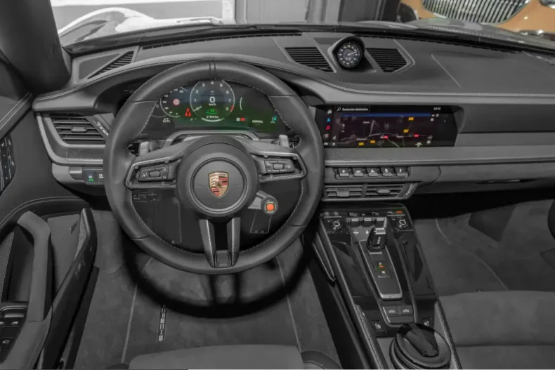 Porsche 992 din 2025 cu 1.900 km - oferta POR248175 - foto 5