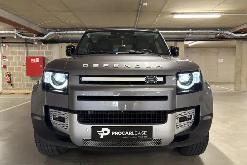 Land Rover Defender din 2023 cu 24.000 km - oferta LAN248176 - foto 3
