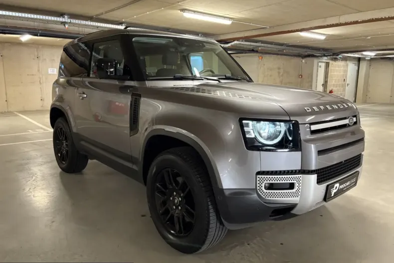 Land Rover Defender din 2023 cu 24.000 km - oferta LAN248176 - foto 4