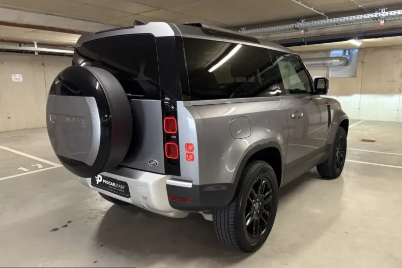 Land Rover Defender din 2023 cu 24.000 km - oferta LAN248176 - foto 13