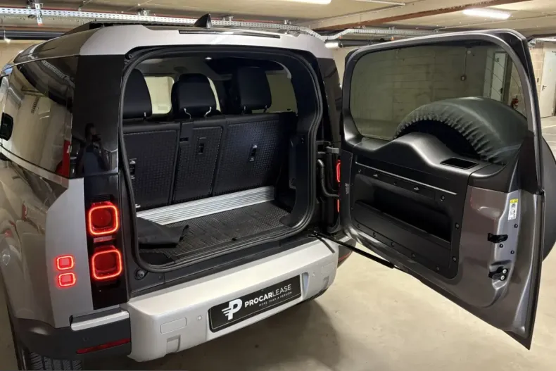 Land Rover Defender din 2023 cu 24.000 km - oferta LAN248176 - foto 14