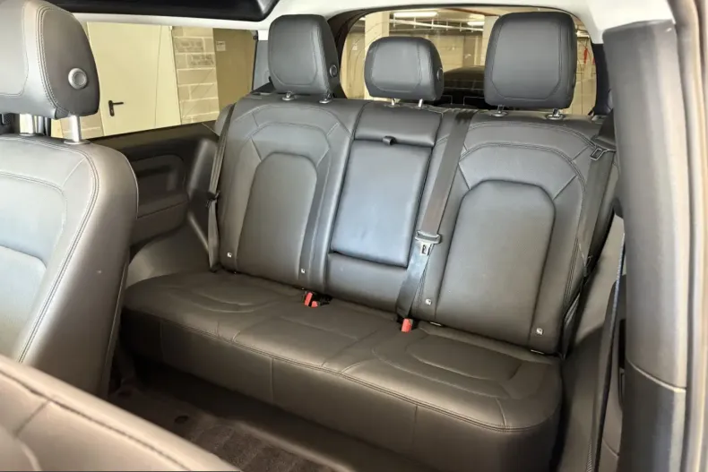 Land Rover Defender din 2023 cu 24.000 km - oferta LAN248176 - foto 20